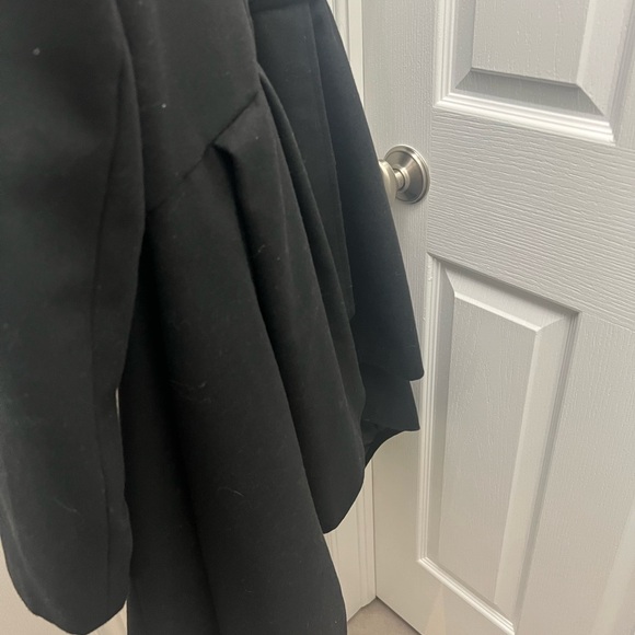 NWOT Venus coat with Asymmetrical Trail Hem A Real feminine Coat! - Picture 7 of 7